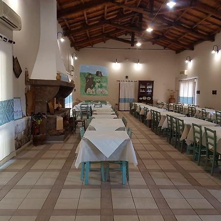 Agriturismo Agrifoglio San Giovanni Suergiu Exterior photo