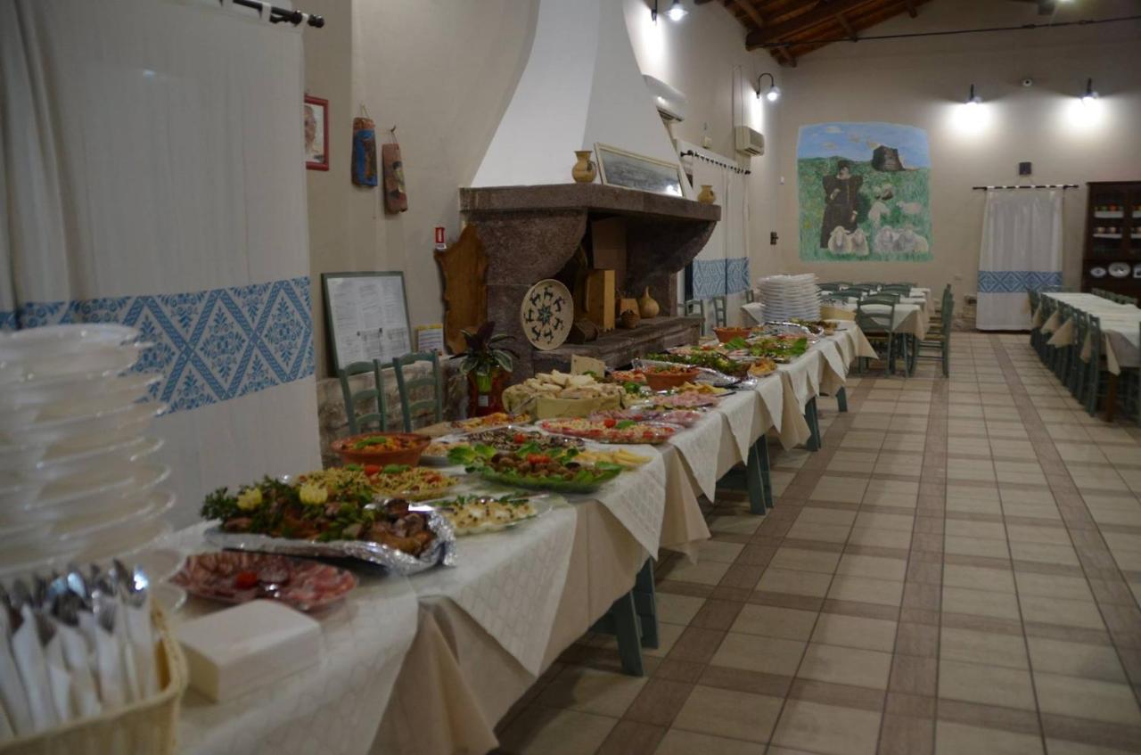 Agriturismo Agrifoglio San Giovanni Suergiu Exterior photo